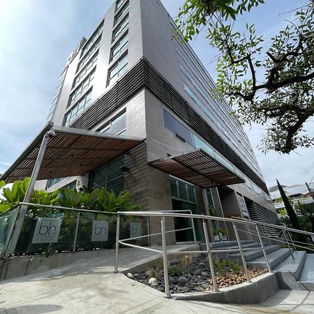 Hotel Bh El Poblado Medellín Kültér fotó