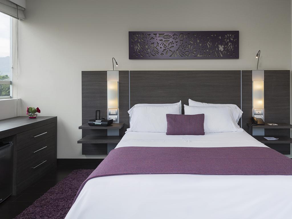 Hotel Bh El Poblado Medellín Kültér fotó